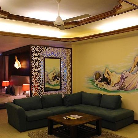 Green Grass Hotel & Restaurant Jaffna Esterno foto