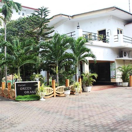 Green Grass Hotel & Restaurant Jaffna Esterno foto