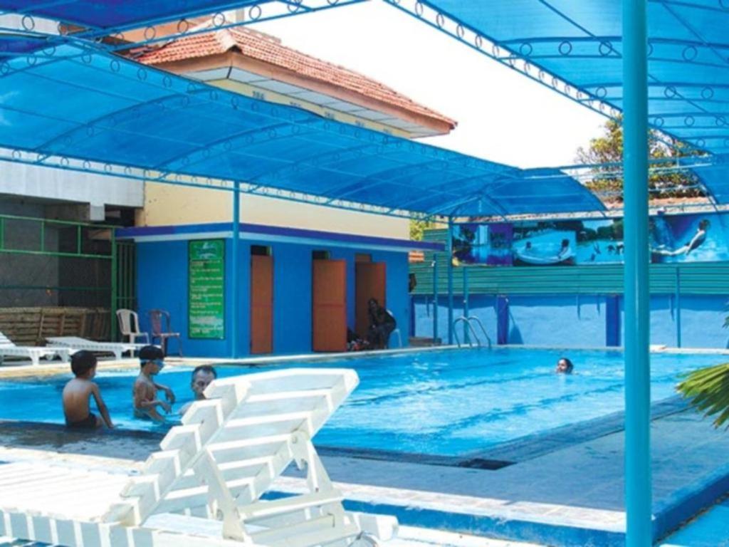 Green Grass Hotel & Restaurant Jaffna Esterno foto