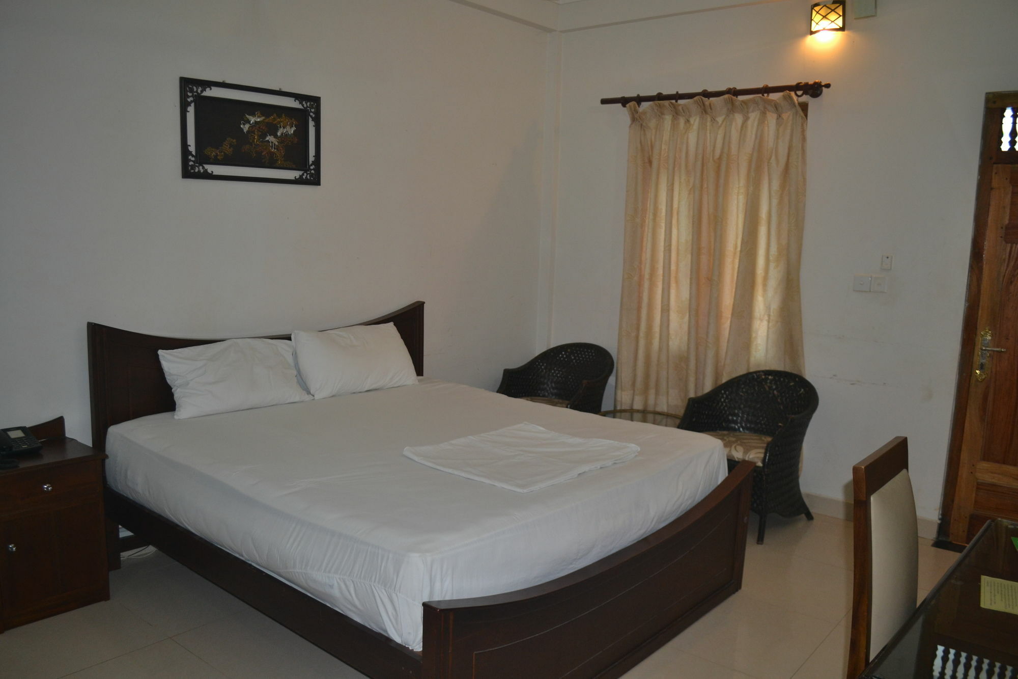 Green Grass Hotel & Restaurant Jaffna Esterno foto